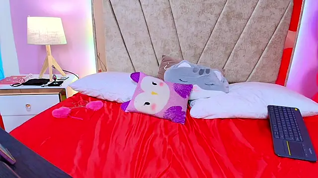 Miia harper  online show from February 2025 05:16:02 PM