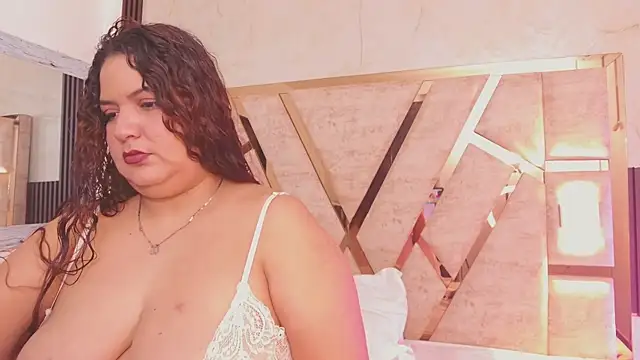 Snapshot of molly_sweetee chatting on October 2025 01:48:02 AM molly sweetee online show from October 2025 01:48:02 AM