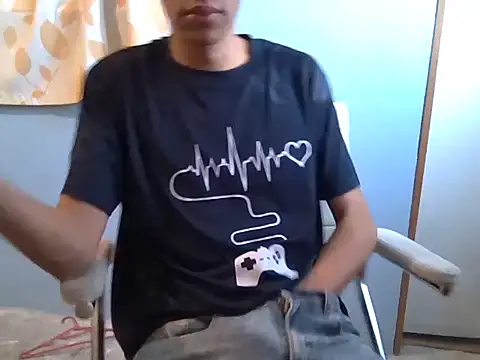 Carl0s xX online show from November 2025 11:03:01 PM