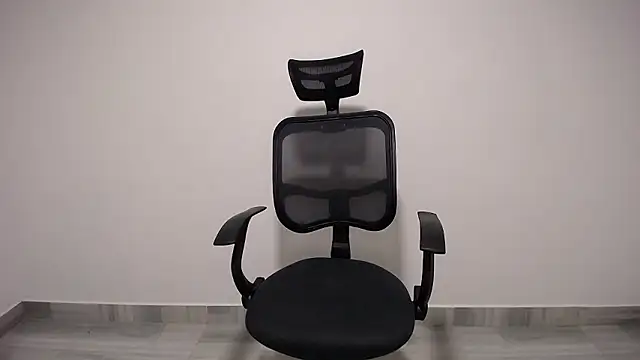 Snapshot of present_the_magic chatting on December 2024 05:39:02 AM present the magic online show from December 2024 05:39:02 AM