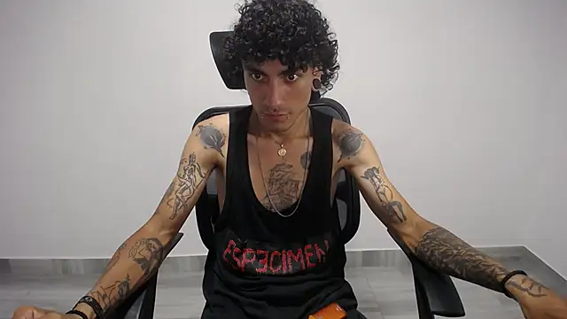 Snapshot of present_the_magic chatting on February 2025 06:50:02 AM present the magic online show from February 2025 06:50:02 AM