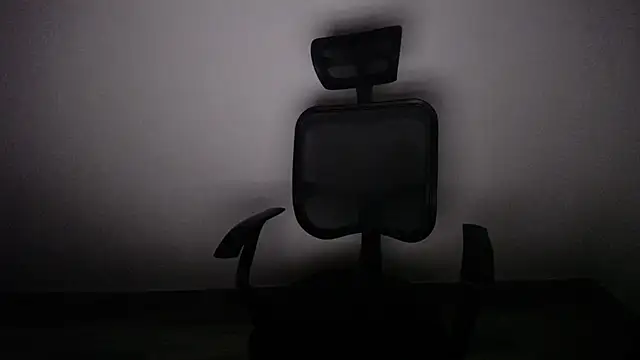 Snapshot of present_the_magic chatting on February 2025 11:26:02 PM present the magic online show from February 2025 11:26:02 PM