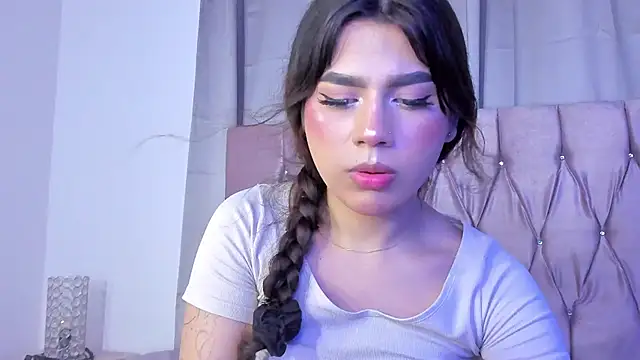 Snapshot of Ashley_piinkk_ chatting on March 2025 05:43:02 AM Ashley piinkk online show from March 2025 05:43:02 AM