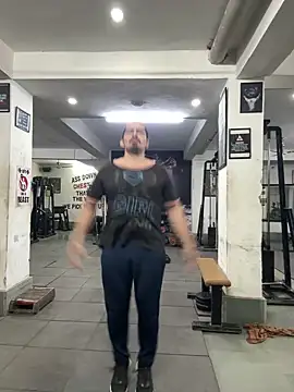 shivani0999 online show from January 2026 11:19:02 PM