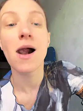 Snapshot of UmaTruewoman chatting on November 2025 07:09:01 AM UmaTruewoman online show from November 2025 07:09:01 AM