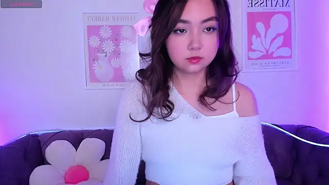 Snapshot of Fluffy_Rose chatting on January 2025 04:49:01 AM Fluffy Rose online show from January 2025 04:49:01 AM