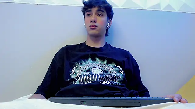 Snapshot of Jake_tripp chatting on October 2025 04:30:01 AM Jake tripp online show from October 2025 04:30:01 AM