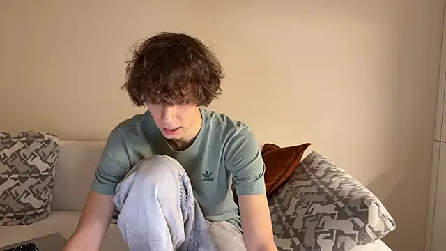 denobluorka online show from December 2025 02:12:02 PM