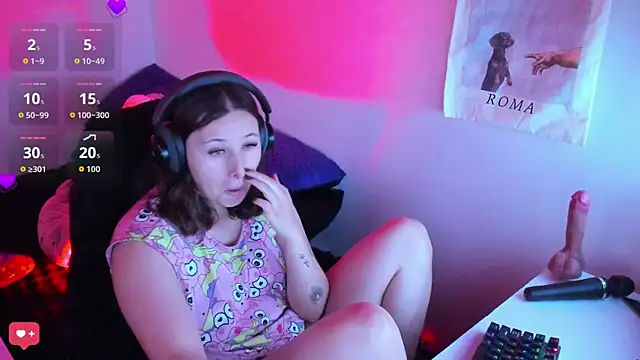 bonnie moon  online show from June 2026 06:24:02 PM