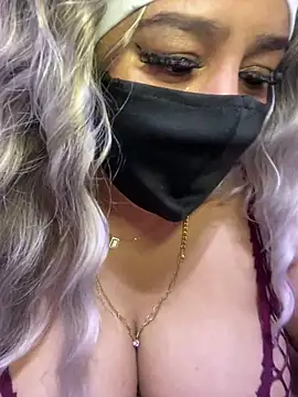 Snapshot of mari_layali chatting on December 2024 03:09:01 AM mari layali online show from December 2024 03:09:01 AM