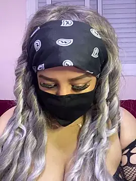 Snapshot of mari_layali chatting on December 2024 01:07:02 AM mari layali online show from December 2024 01:07:02 AM