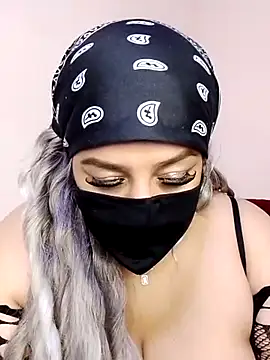 Snapshot of mari_layali chatting on December 2024 11:01:01 PM mari layali online show from December 2024 11:01:01 PM