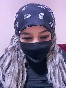 Snapshot of mari_layali chatting on December 2024 11:12:02 PM mari layali online show from December 2024 11:12:02 PM