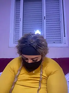 Snapshot of mari_layali chatting on December 2024 02:56:02 AM mari layali online show from December 2024 02:56:02 AM