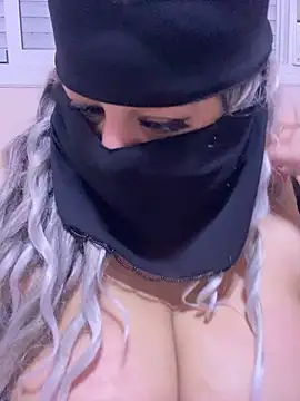 Snapshot of mari_layali chatting on March 2025 03:47:01 AM mari layali online show from March 2025 03:47:01 AM