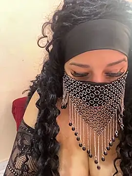 Snapshot of mari_layali chatting on October 2025 11:11:01 AM mari layali online show from October 2025 11:11:01 AM