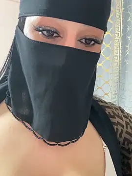 mari layali online show from April 2026 10:18:02 PM