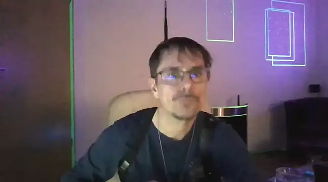 Snapshot of Minm666 chatting on December 2024 10:11:02 PM Minm666 online show from December 2024 10:11:02 PM