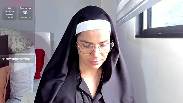 Snapshot of ClaraMariaMon chatting on October 2025 05:00:01 PM ClaraMariaMon online show from October 2025 05:00:01 PM