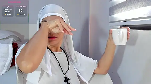 Snapshot of ClaraMariaMon chatting on October 2025 01:07:02 PM ClaraMariaMon online show from October 2025 01:07:02 PM