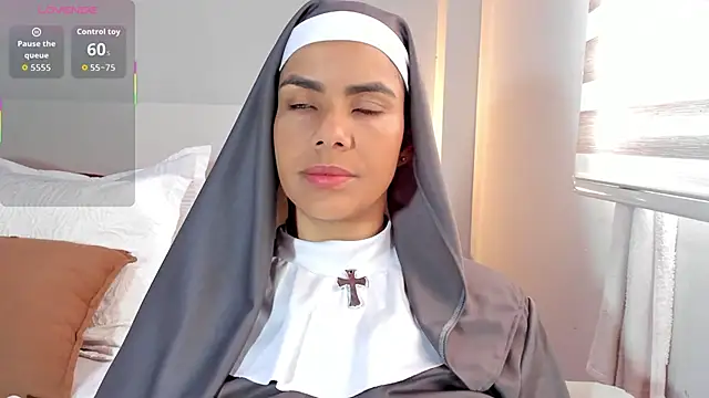 Snapshot of ClaraMariaMon chatting on November 2025 01:44:01 PM ClaraMariaMon online show from November 2025 01:44:01 PM