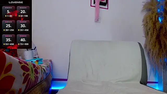 Snapshot of sara-bbc-dominant chatting on December 2024 03:43:01 AM sara-bbc-dominant online show from December 2024 03:43:01 AM