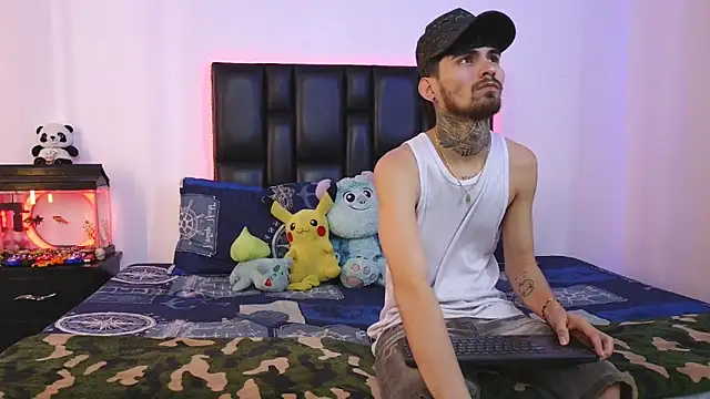 Snapshot of Brutal_Sex_Fucking chatting on February 2026 09:19:01 PM Brutal Sex Fucking online show from February 2026 09:19:01 PM