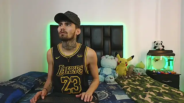 Snapshot of Brutal_Sex_Fucking chatting on March 2026 09:21:01 PM Brutal Sex Fucking online show from March 2026 09:21:01 PM