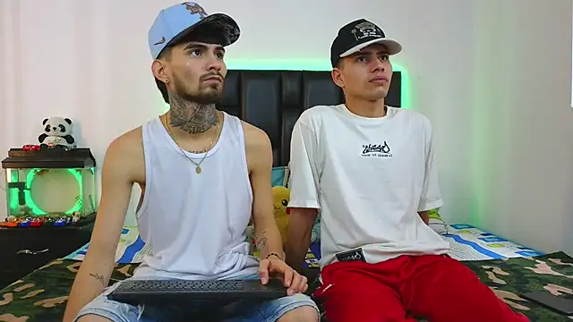 Snapshot of Brutal_Sex_Fucking chatting on March 2026 09:43:01 PM Brutal Sex Fucking online show from March 2026 09:43:01 PM