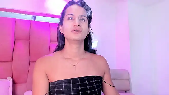 jennifer ts online show from February 2025 03:15:02 PM