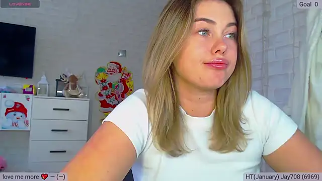 Snapshot of SuchCute chatting on January 2025 05:31:01 AM SuchCute online show from January 2025 05:31:01 AM