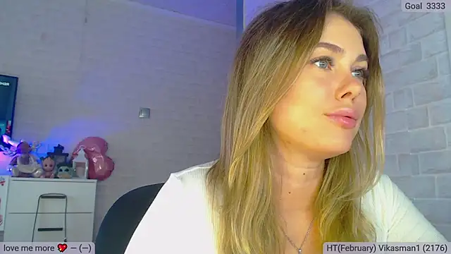 Snapshot of SuchCute chatting on February 2025 02:44:02 AM SuchCute online show from February 2025 02:44:02 AM