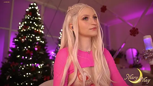 Snapshot of marylunamay chatting on December 2024 10:55:02 PM marylunamay online show from December 2024 10:55:02 PM