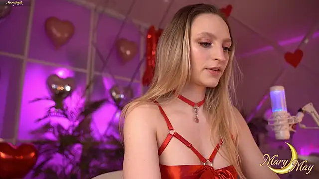 Snapshot of marylunamay chatting on February 2025 10:14:02 PM marylunamay online show from February 2025 10:14:02 PM