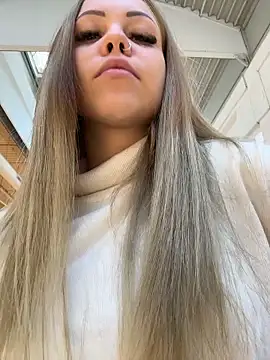 Highschoolpussy online show from November 2025 10:09:01 AM