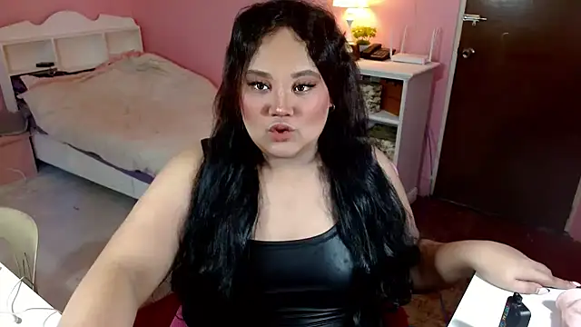 GiannaLopezSmith online show from September 2025 06:32:02 PM