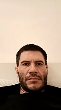 Snapshot of Gigolo4040 chatting on January 2025 10:31:01 PM Gigolo4040 online show from January 2025 10:31:01 PM