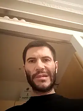 Snapshot of Gigolo4040 chatting on January 2025 09:50:01 PM Gigolo4040 online show from January 2025 09:50:01 PM