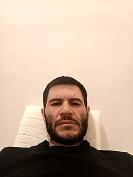 Snapshot of Gigolo4040 chatting on January 2025 11:55:01 PM Gigolo4040 online show from January 2025 11:55:01 PM