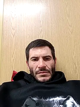 Snapshot of Gigolo4040 chatting on October 2025 07:32:02 PM Gigolo4040 online show from October 2025 07:32:02 PM