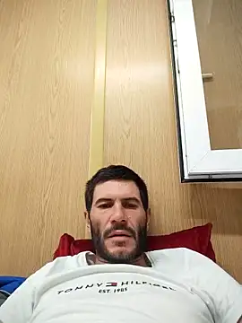 Snapshot of Gigolo4040 chatting on October 2025 04:37:01 PM Gigolo4040 online show from October 2025 04:37:01 PM