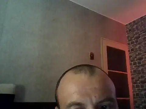 Nikolaiyy online show from May 2026 01:43:01 AM