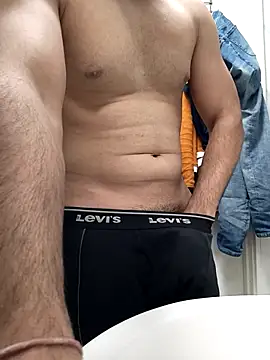 Snapshot of samcumms chatting on March 2025 11:47:02 PM samcumms online show from March 2025 11:47:02 PM