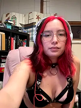 Snapshot of Wolfie_star chatting on December 2025 06:30:02 AM Wolfie star online show from December 2025 06:30:02 AM