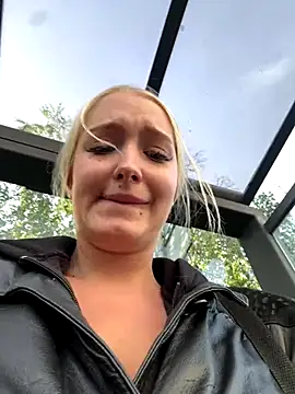 Snapshot of Milkyy_wway chatting on September 2025 07:02:02 AM Milkyy wway online show from September 2025 07:02:02 AM