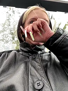 Snapshot of Milkyy_wway chatting on October 2025 08:25:01 AM Milkyy wway online show from October 2025 08:25:01 AM