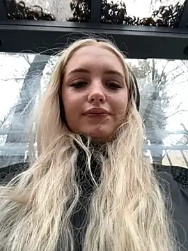 Snapshot of Milkyy_wway chatting on October 2025 06:24:02 AM Milkyy wway online show from October 2025 06:24:02 AM