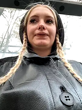 Snapshot of Milkyy_wway chatting on October 2025 06:13:02 AM Milkyy wway online show from October 2025 06:13:02 AM