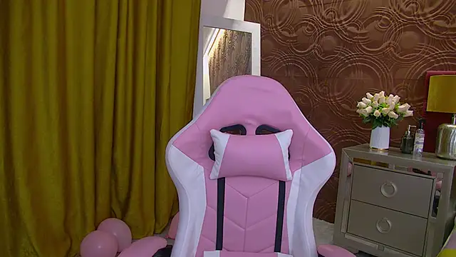 IrisMonn online show from December 2024 06:14:02 AM