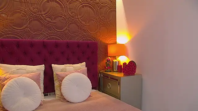 IrisMonn online show from May 2026 04:19:02 AM